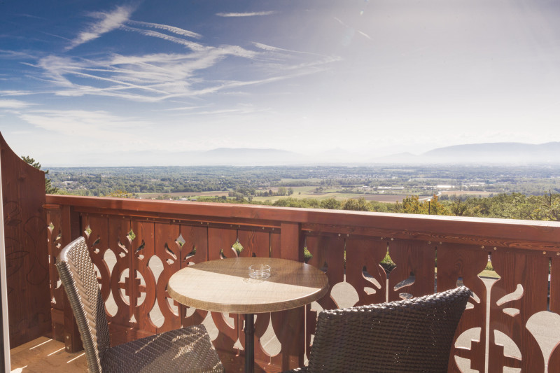 Terrace - © Hôtel Bois Joly Terrace