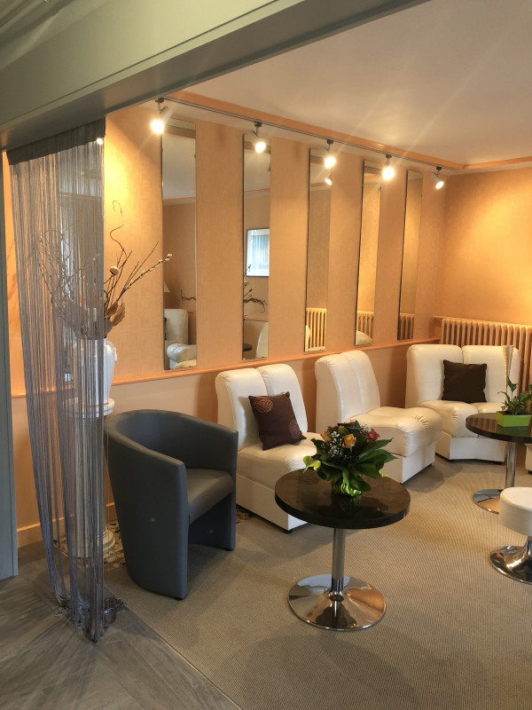 Reception Lounge - © La Bonne Auberge Reception Lounge