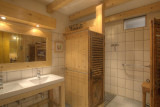 Salle d'eau étage et douche à l'italienne
