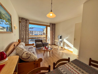 Living room/ Dining room