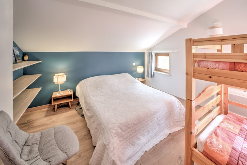 Bedroom 2 - © Clévacances Bedroom 2