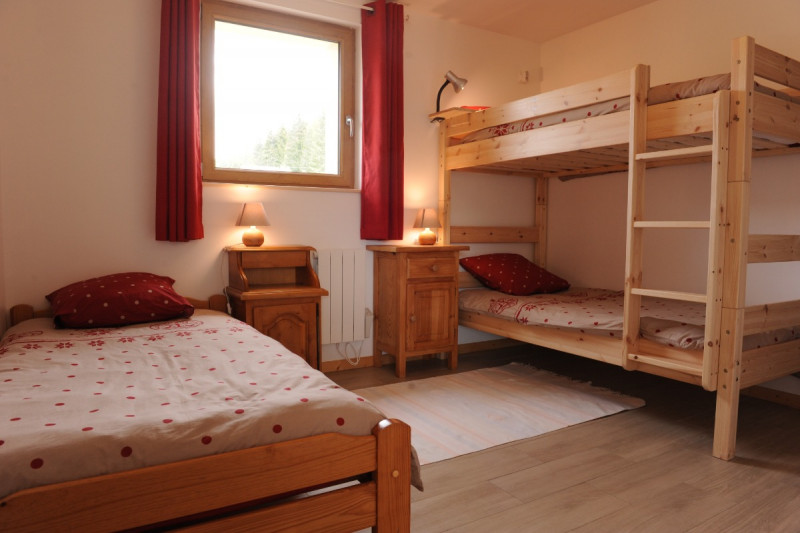 Gîte La Pierre à Sel - 2ème chambre 3 lits