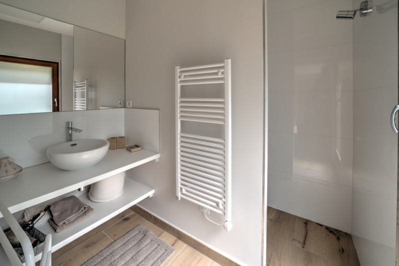 Salle de bains 1 - © Clévacances Salle de bains 1
