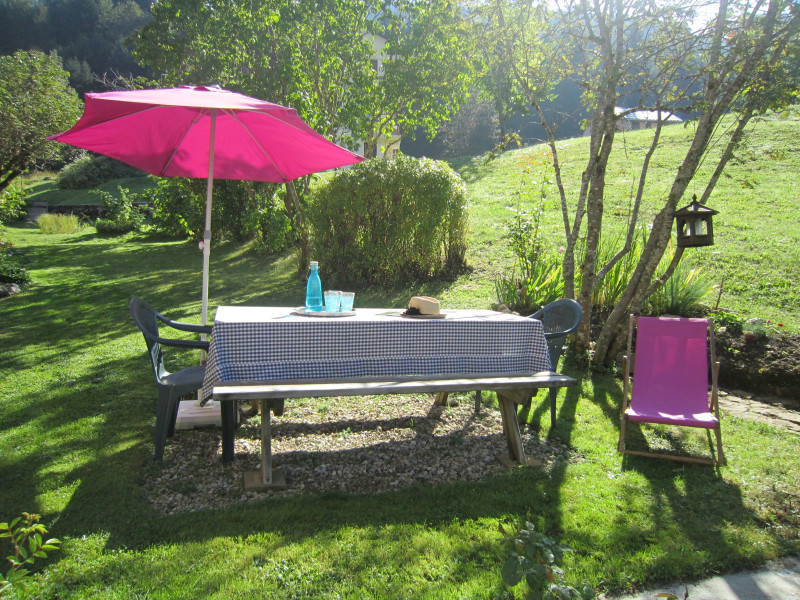 l'étable coin jardin