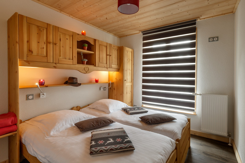 Room with 2 twin beds