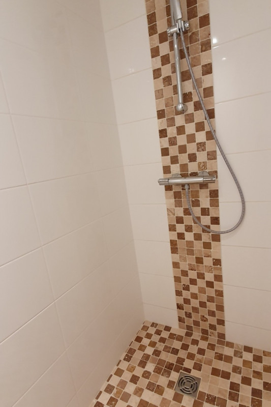Douche à l'italienne